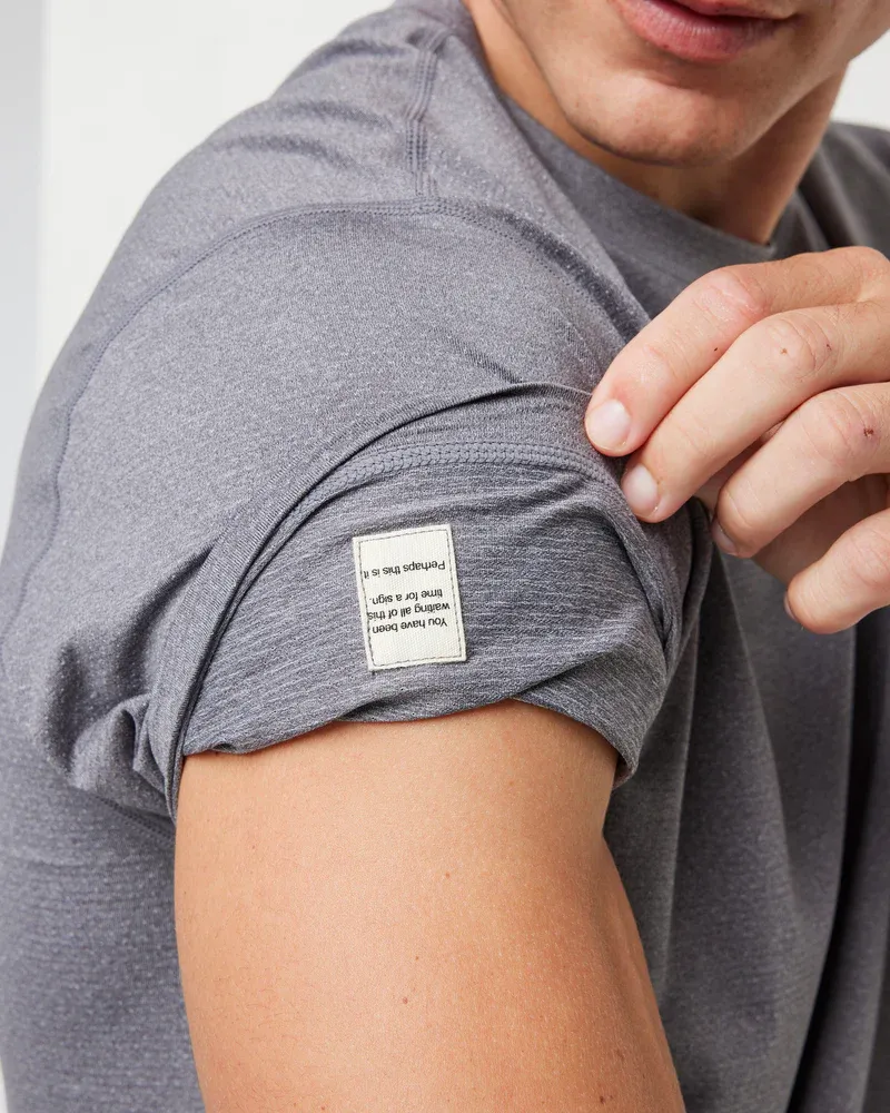 Vuori Men's Tradewind Performance Tee 2.0 Port Heather